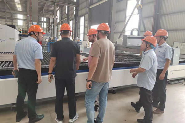 Welcome Russia Customer Visit RITMAN Laser Factory Welcome Russia Customer Visit RITMAN Laser Factory