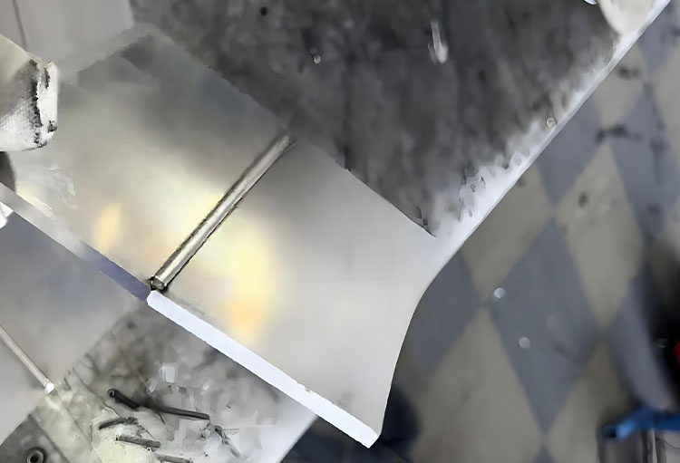 Can laser welding machines weld aluminum? How much power is used