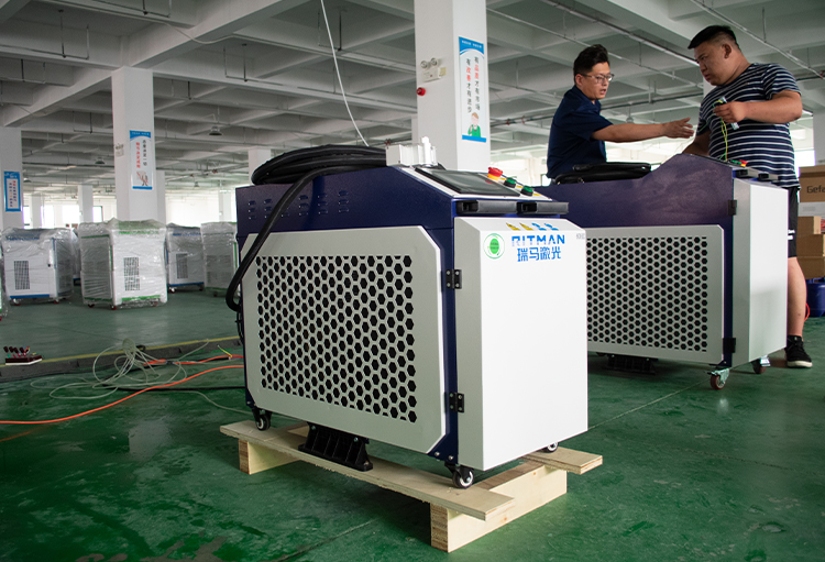 Daily maintenance of handheld laser welding machine