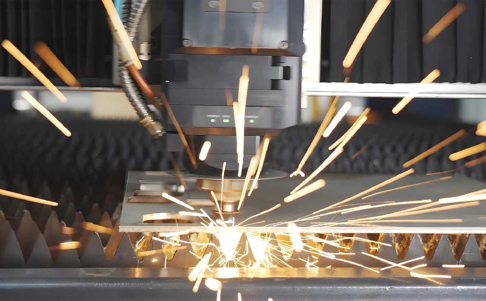 Maximum Cutting Thickness of Laser Cutting Machines